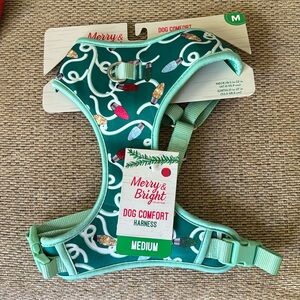NWT Merry & Bright Christmas Dog Harness